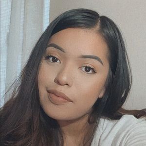 Meet your Posher, Perla